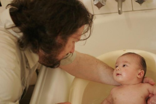 _mg_0386_001 Daddy & Spencer bath time (18-05-09)
